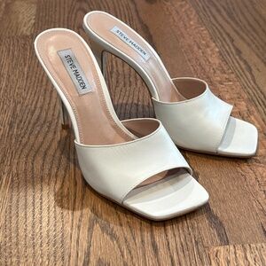 Steve Madden white leather heels